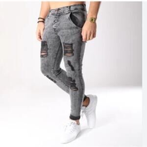 NWT Siksilk Distressed Gray Wash Skinny Button Fly Jeans Size L (32x29)